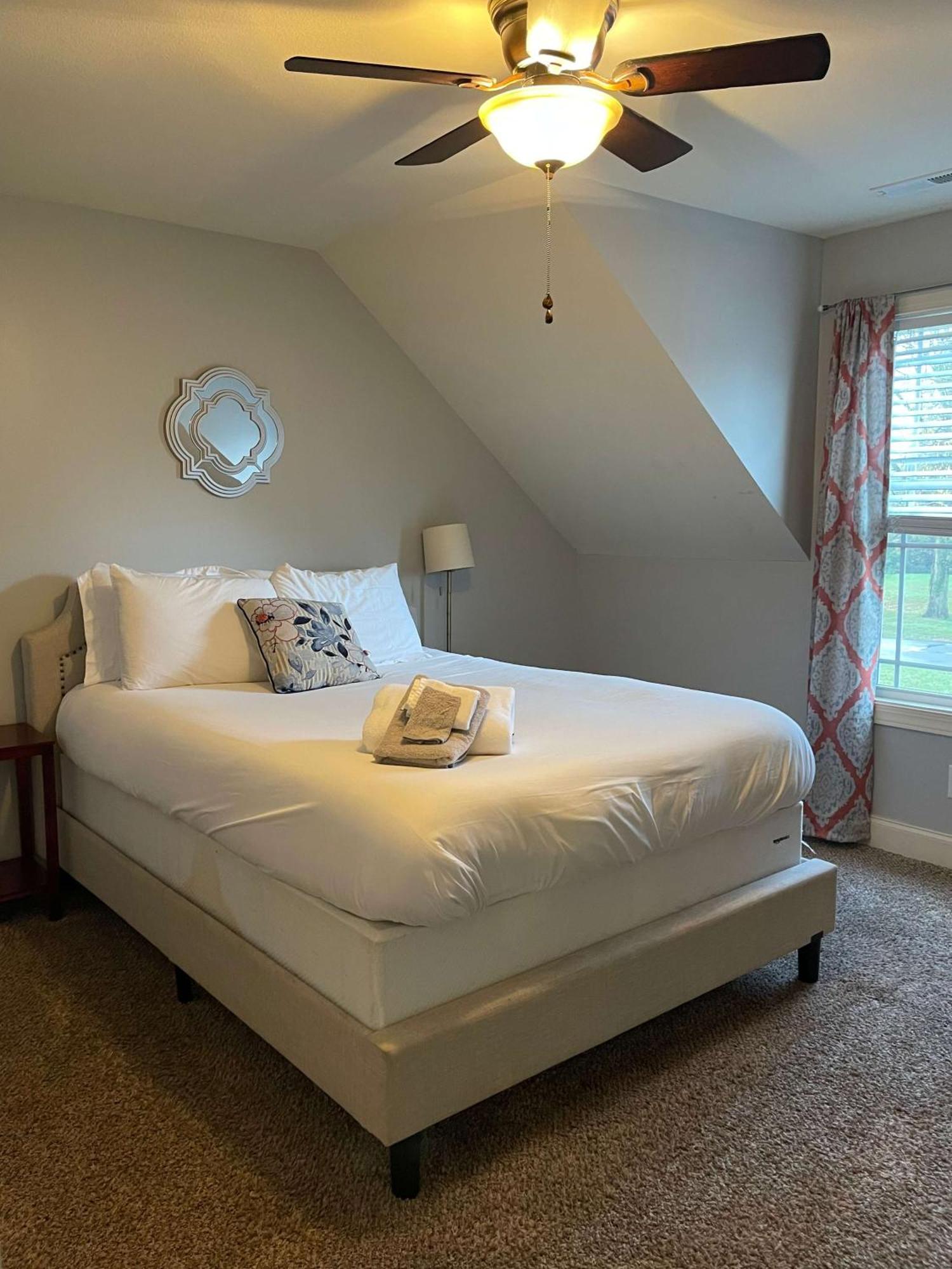 The Campbell Carriage House Apartment Clarksville Exterior photo